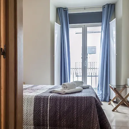 Hostal Inter Puerta Del Sol Auto Check In-3