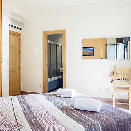 Hostal Inter Puerta Del Sol Auto Check In-3